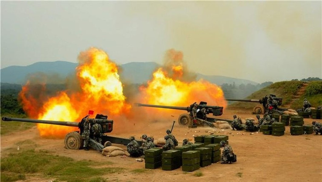 Ngành công nghiệp quốc phòng Trung Quốc đã làm chủ được việc sản xuất đạn 130 mm có khả năng bắn trúng mục tiêu ở cự ly lên tới 44 km, trong khi Iran sản xuất đạn tiêu diệt kẻ thù ở khoảng cách 42 km. 