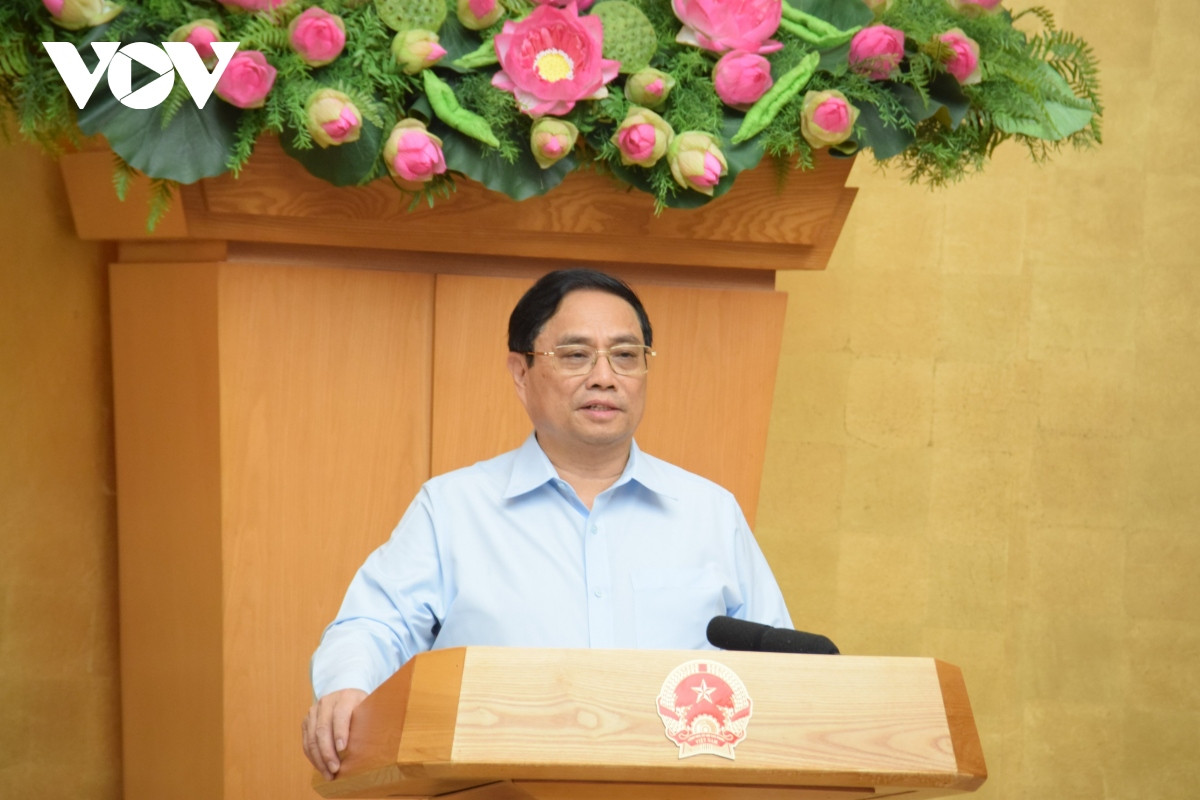 Thủ tướng: Ưu tiên tháo gỡ khó khăn cho sản xuất, kinh doanh Thu tuong: Uu tien thao go kho khan cho san xuat, kinh doanh