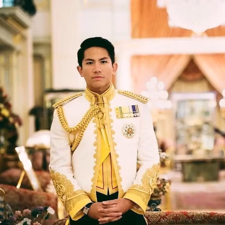 Nhin lai tin don Hoang tu Brunei sang Viet Nam tuyen vo gay xon xao-Hinh-4