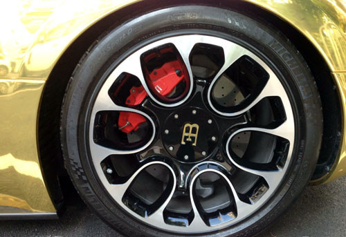 Bộ la-răng được thiết kế hiện đại và sang trọng.