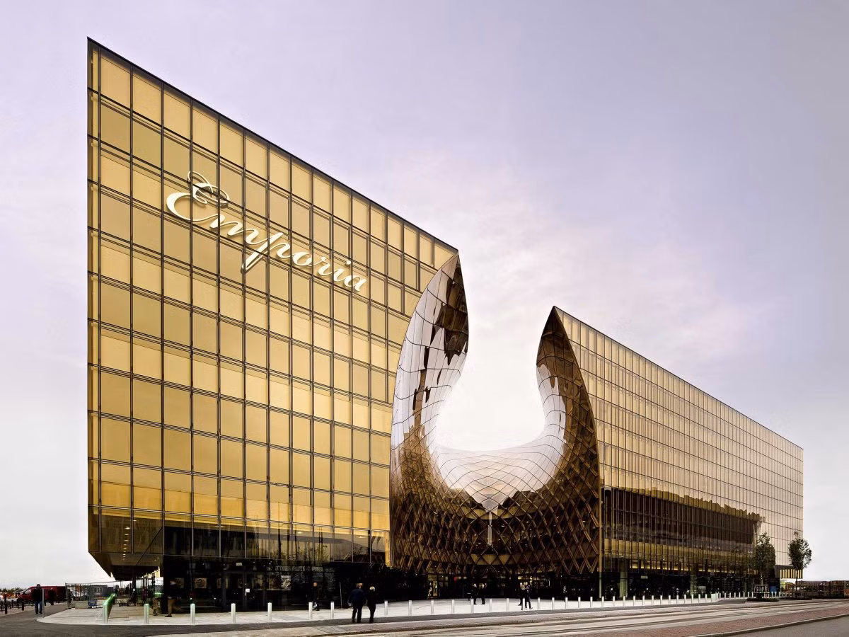 Trung tâm thương mại có thiết kế đẹp nhất năm thuộc về Emporia ở Thụy Điển.