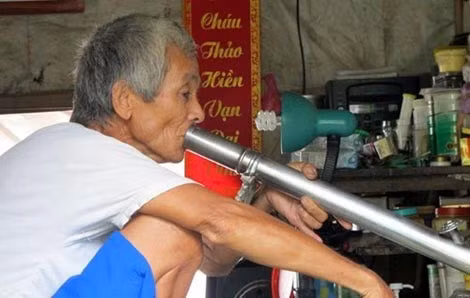 Với thân hình nhỏ bé nhưng ít ai biết ông Thành từng là một giang hồ khét tiếng.