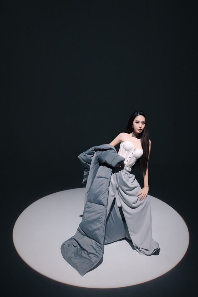 'Sam soi' chat giong cua A hau gen Z 'be lai' sang ca hat-Hinh-4