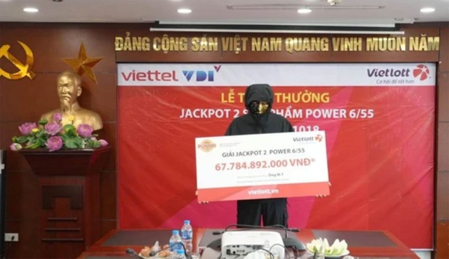 Trung Vietlott gan 68 ty nhung khong biet vi mai... nhau