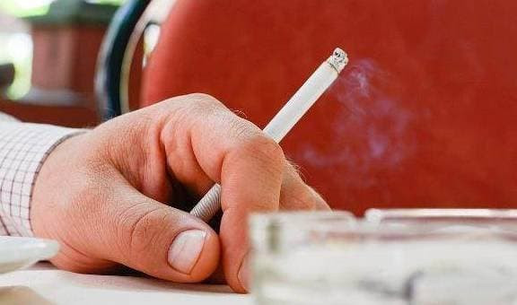 3 phương pháp có thể giúp bạn cai thuốc lá thành công 3 phuong phap co the giup ban cai thuoc la thanh cong