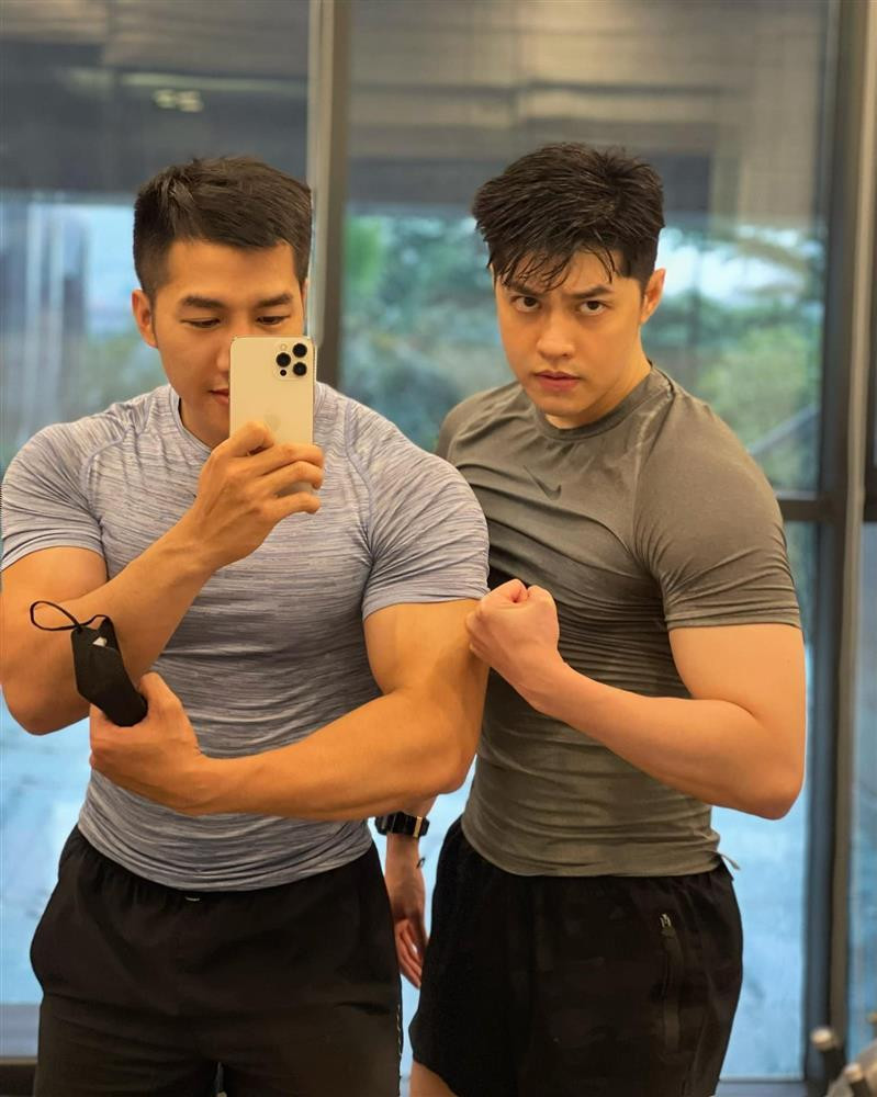 Ngoại hình Hồ Ngọc Hà - Noo Phước Thịnh thay đổi sau 8 năm - Hình 21 Ngoai hinh Ho Ngoc Ha - Noo Phuoc Thinh thay doi sau 8 nam-Hinh-21