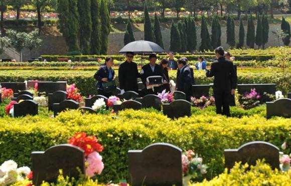 3 loai trai cay khong nen mang ra mo trong ngay Tet Thanh minh