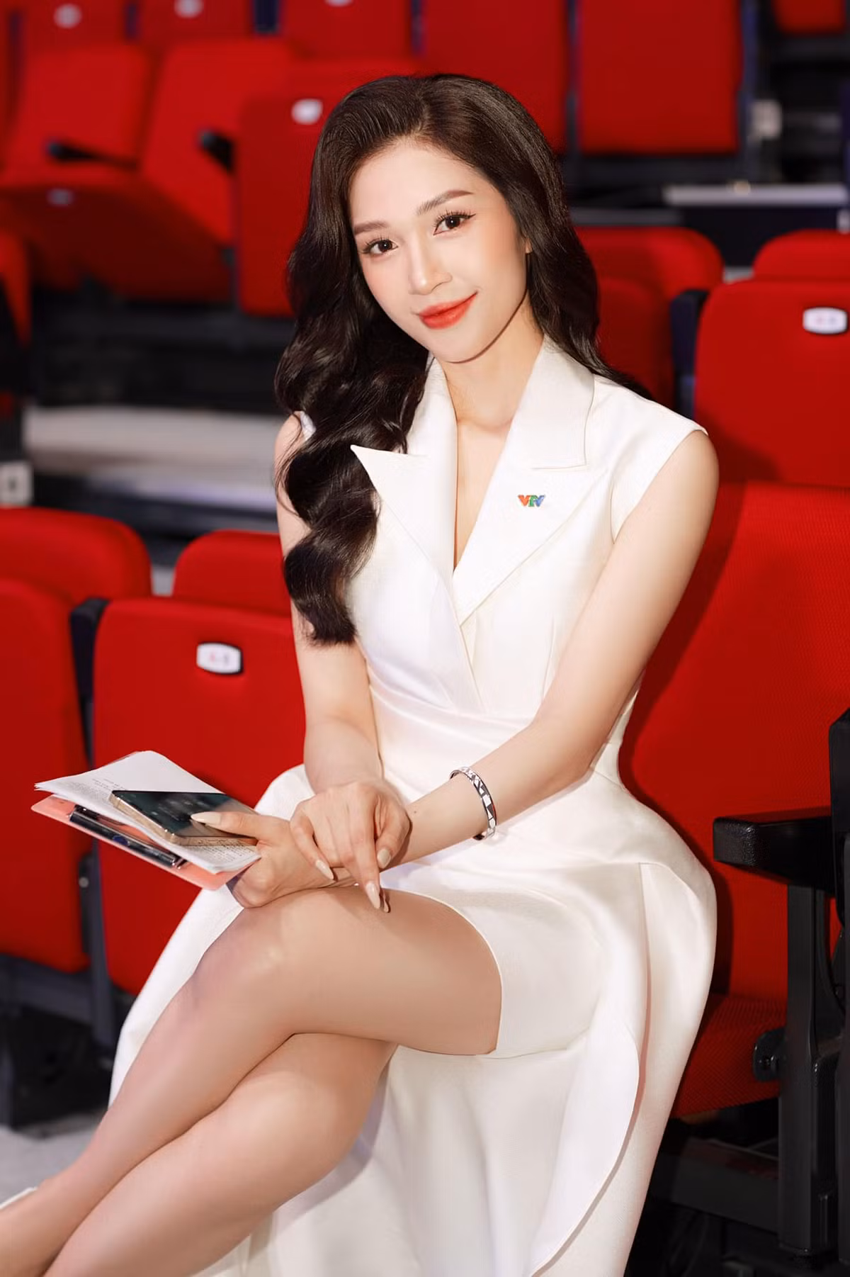 MC Ngoc Anh VTV: Thoi diem nay, toi lua chon cong viec-Hinh-3