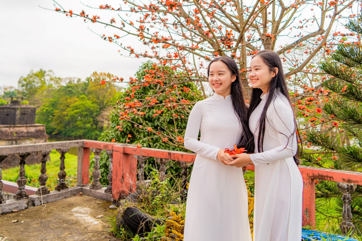 Dat troi xu Hue dep ruc ro trong mua hoa gao-Hinh-9