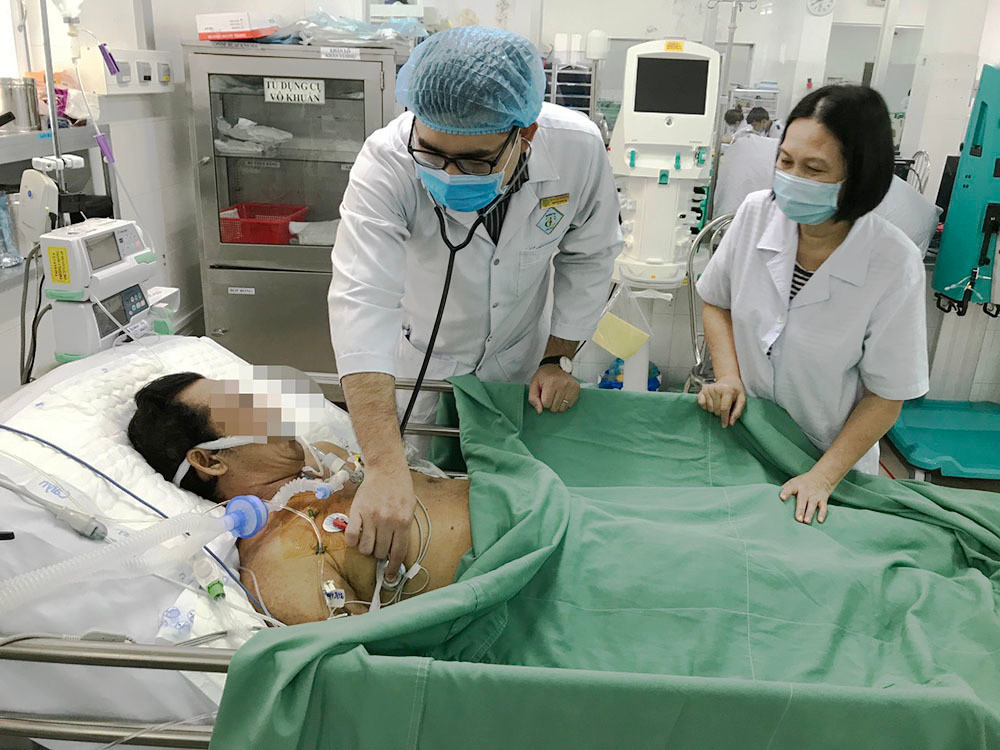 Nam bác sĩ ngưng tim 90 phút được cứu sống ngoạn mục ảnh 1