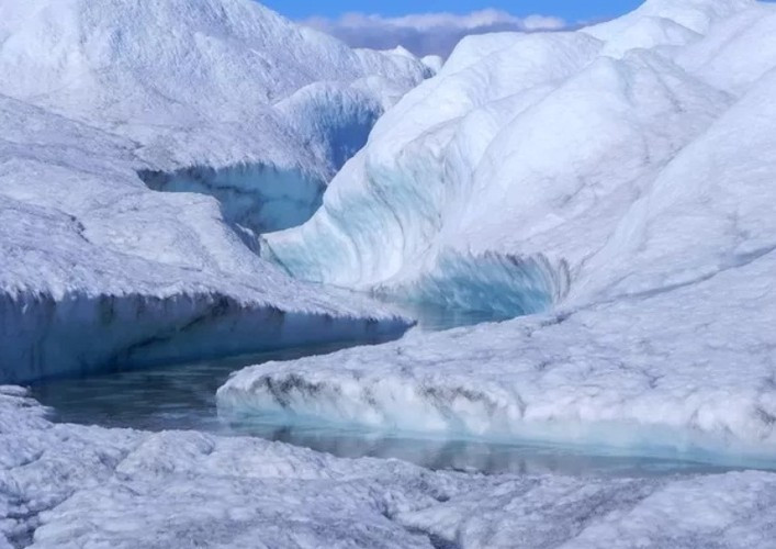 Con sông băng xanh Petermann ở Greenland.