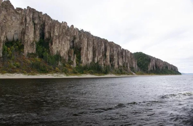 Công viên thiên nhiên quốc gia Lena Pillars, nằm trong ở vùng trung lưu sông Lena.