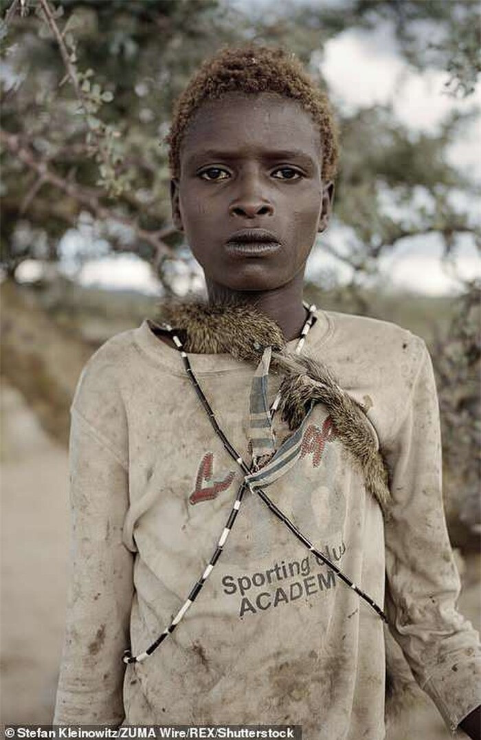 Bộ tộc thích ăn thịt khỉ đầu chó, có tài săn bắn “thần sầu“ ảnh 16 Bộ tộc thích ăn thịt khỉ đầu chó, có tài săn bắn “thần sầu“ ảnh 16