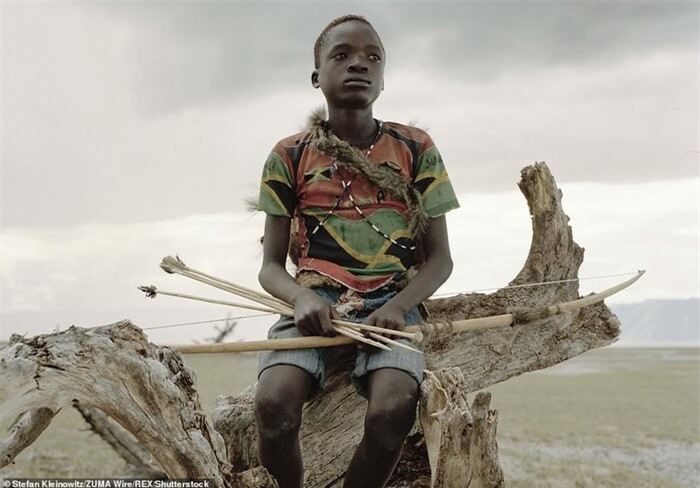 Bộ tộc thích ăn thịt khỉ đầu chó, có tài săn bắn “thần sầu“ ảnh 8 Bộ tộc thích ăn thịt khỉ đầu chó, có tài săn bắn “thần sầu“ ảnh 8