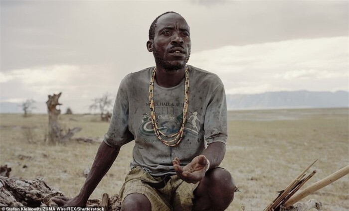 Bộ tộc thích ăn thịt khỉ đầu chó, có tài săn bắn “thần sầu“ ảnh 13 Bộ tộc thích ăn thịt khỉ đầu chó, có tài săn bắn “thần sầu“ ảnh 13