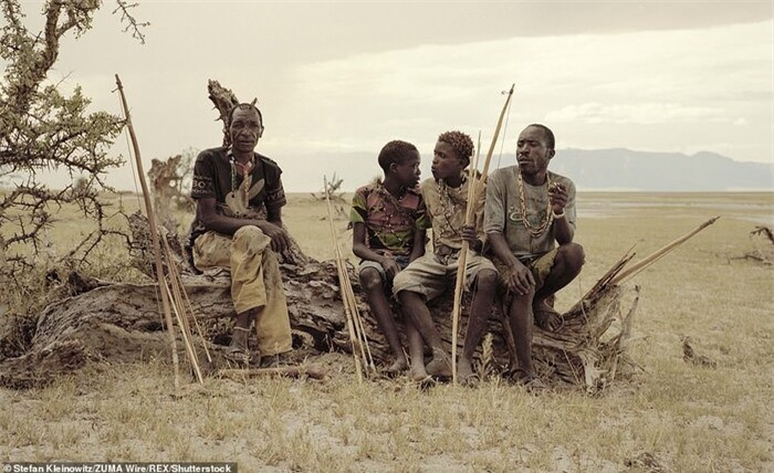 Bộ tộc thích ăn thịt khỉ đầu chó, có tài săn bắn “thần sầu“ ảnh 12 Bộ tộc thích ăn thịt khỉ đầu chó, có tài săn bắn “thần sầu“ ảnh 12