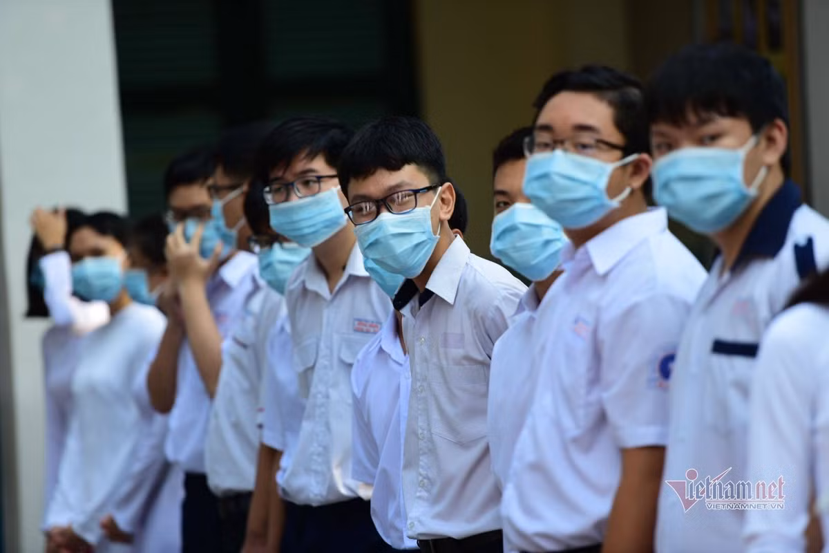 Xao tron truoc tham do “thi hay khong” cua So GD-DT TP.HCM-Hinh-2