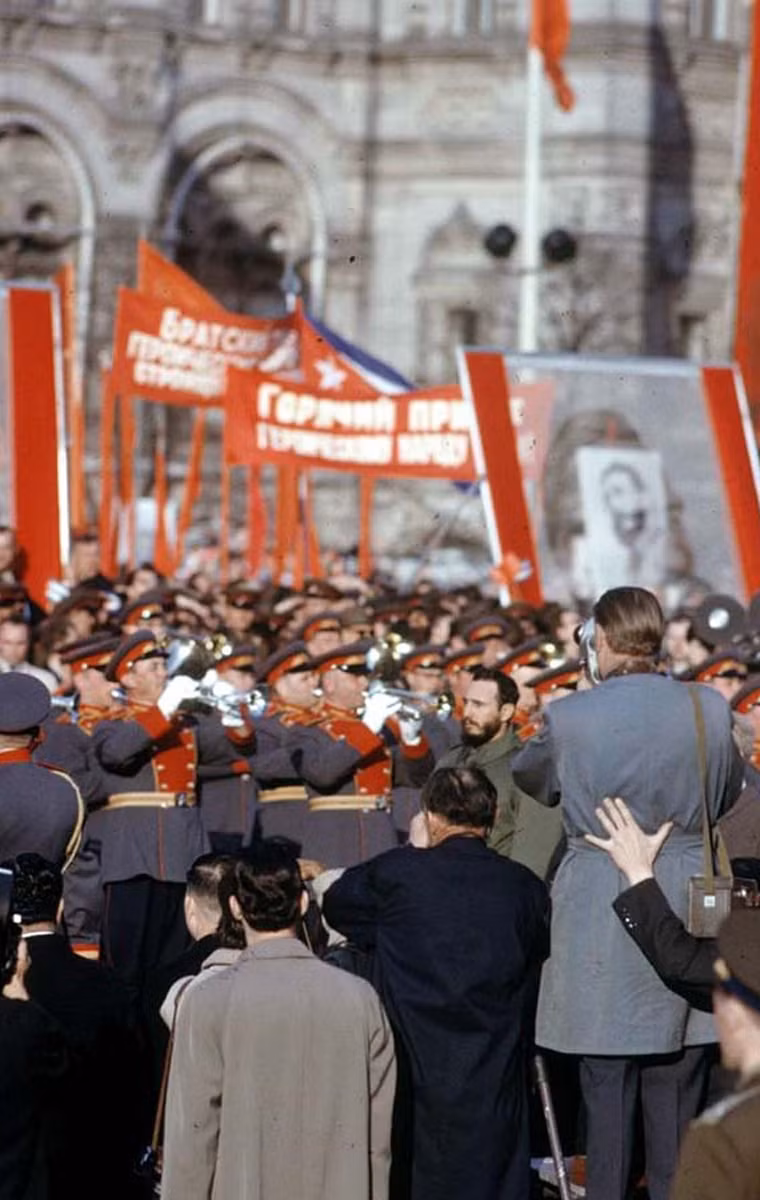 Liên Xô tiếp đón ông Castro theo những nghi thức ngoại giao trang trọng, phù hợp với chức vụ của ông.