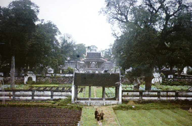 Văn Miếu - trường đại học đầu tiên ở Việt Nam.