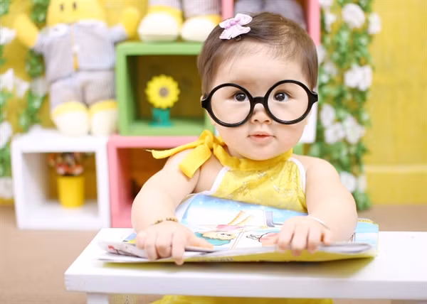 Khi trưởng thành, các em sẽ trở thành những người có uy tín, được mọi người kính trọng.