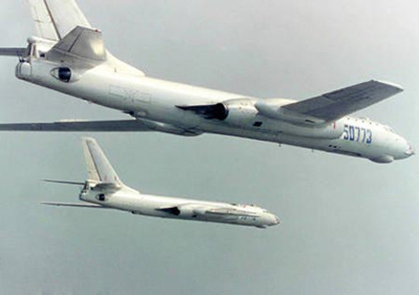 Biên đội máy bay ném bom H-6.