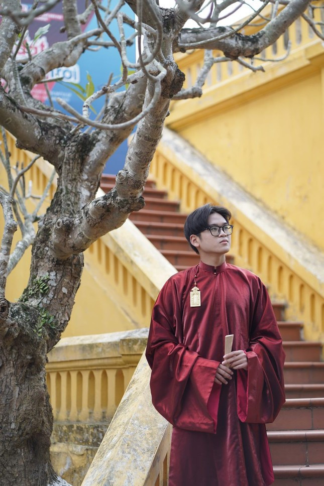 Tan Nam vuong Bach khoa: Khong dam di thi vi nghi ban than 