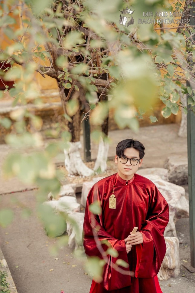 Tan Nam vuong Bach khoa: Khong dam di thi vi nghi ban than 