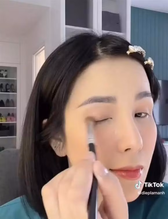 La mi nhan showbiz, Diep Lam Anh van de lo dau hieu tuoi tac nay-Hinh-2