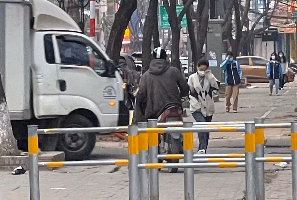 Xuat hien bien thai, sinh vien phai mang dung cu phong than