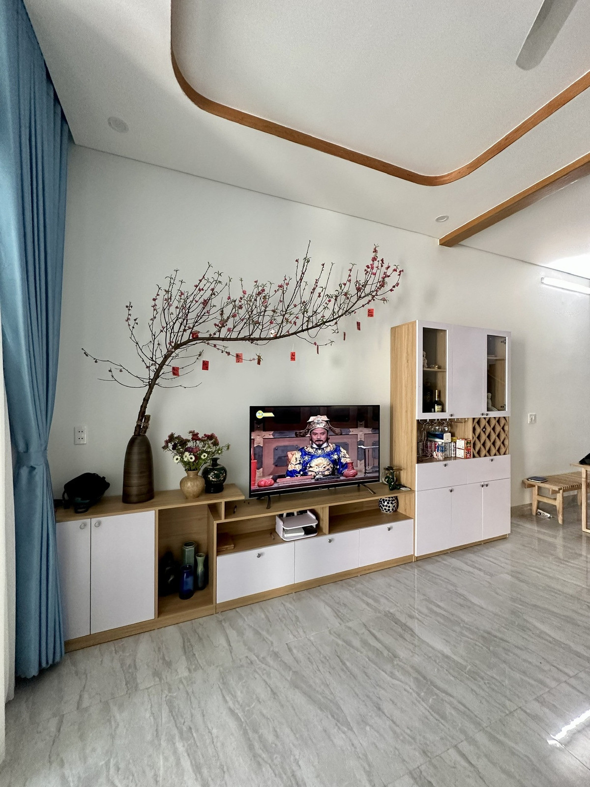 Ngôi nhà phố biển thông gió mát lịm, không gian đóng mở - Hình 9 Ngoi nha pho bien thong gio mat lim, khong gian dong mo-Hinh-9