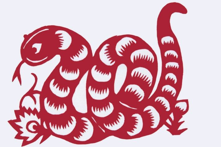  Cho dù là thu nhập thường xuyên hay thu nhập phụ, những người sinh năm Tỵ đều sẽ gặt hái được thành quả lớn. Trong sự nghiệp, những nỗ lực của họ sẽ được đền đáp xứng đáng, có nhiều cơ hội thăng tiến và tăng lương. 