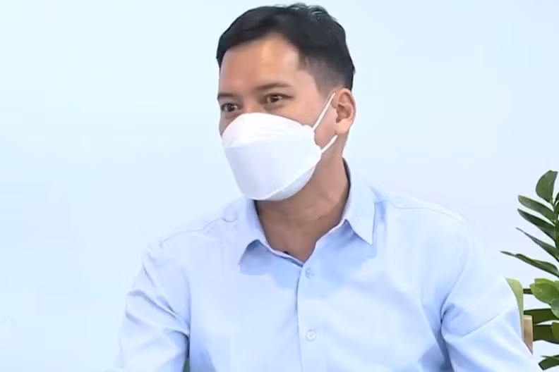 Xu ly nghe si Viet lan truyen tin giun dat chua khoi Covid-19