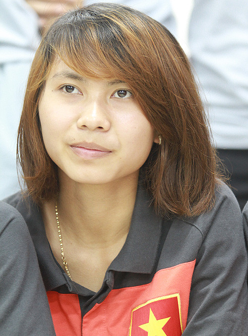 Mẹ mất vì bệnh ung thư cách đây 1 năm nhưng Nguyễn Thị Liễu chỉ về chịu tang được đúng 3 ngày. Sau đó cô ngay lập tức phải tập trung cùng đồng đội chuẩn bị cho giải Asian Cup 2014.