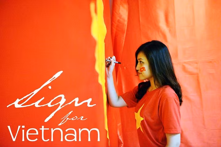 Nhiep anh gia noi tieng o Ha Noi va du an niem tin Viet-Hinh-4