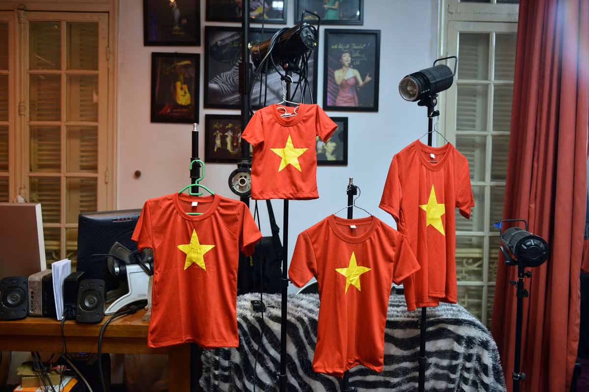 Nhiep anh gia noi tieng o Ha Noi va du an niem tin Viet-Hinh-3