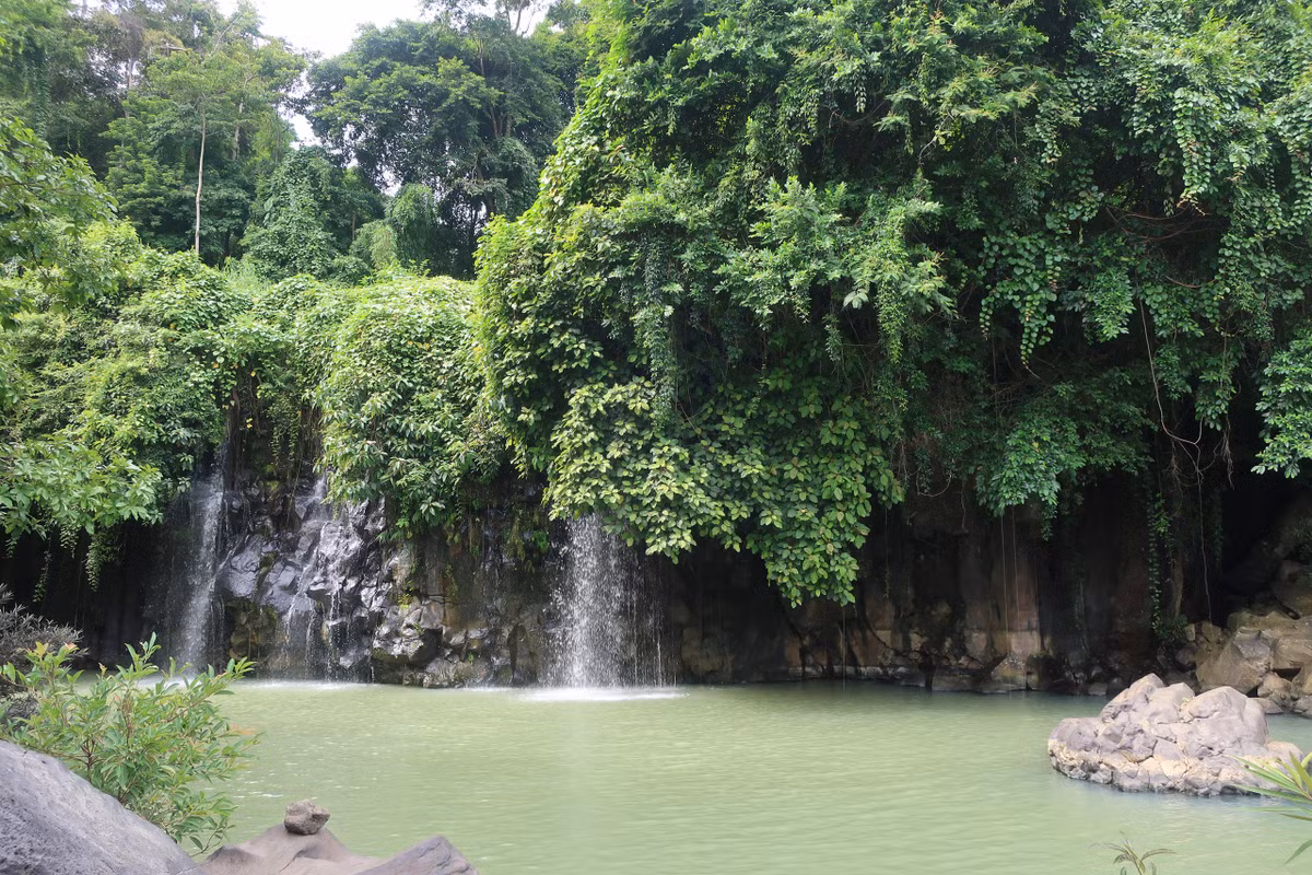 Huyen su dong thac mang ten vi hoang de dau tien cua trieu Nguyen