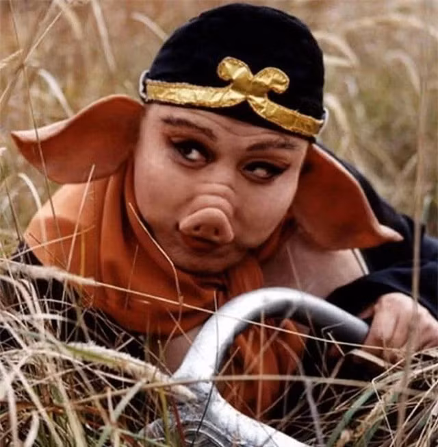 Tru Bat Gioi thay gai dep la 'sang mat', nhung e so 1 my nhan