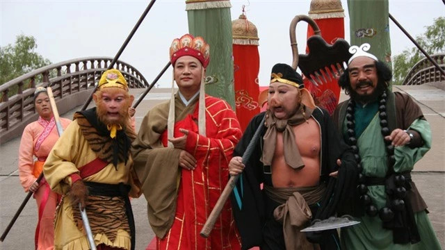 Đường Tăng đột ngột mắc bệnh gì mà Tôn Ngộ Không đứng ngồi không yên? Duong Tang dot ngot mac benh gi ma Ton Ngo Khong dung ngoi khong yen?