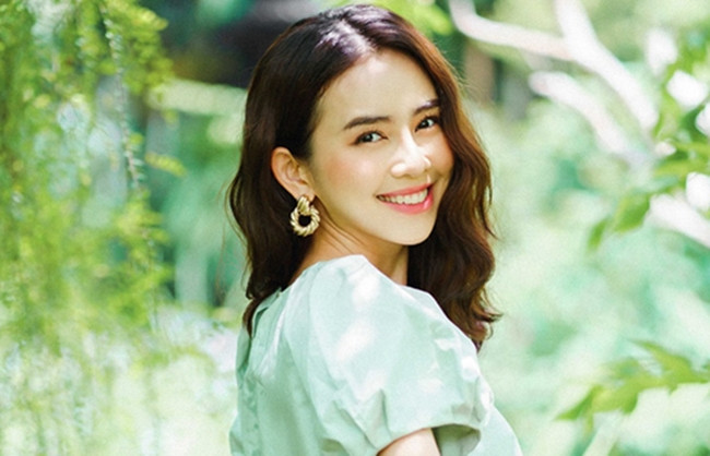  Họ xử lý rất tốt các mối quan hệ giữa các cá nhân. Với sự giúp đỡ của những người cao quý trong suốt cuộc đời, họ có một tương lai tươi sáng. Vì họ có tài nên có thể phát triển ở bất kỳ ngành nghề nào và kiếm được rất nhiều tiền. 