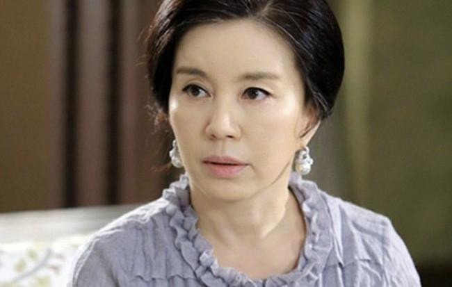 Ngay cuoi me chong tang 4 cay vang, viec sau do khien toi choang vang-Hinh-2