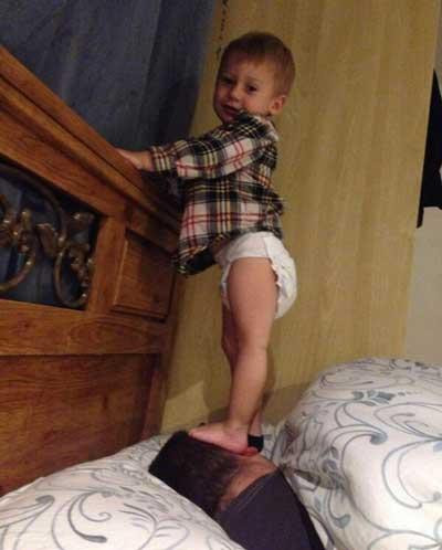 Các “ông bô”, đừng ngủ khi nhóc tì còn thức! - Hình 8 Cac “ong bo”, dung ngu khi nhoc ti con thuc!-Hinh-8