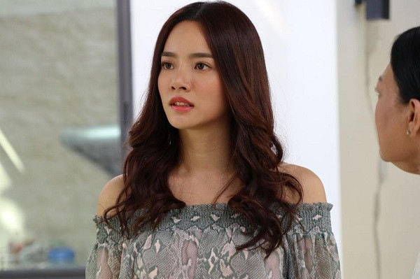 Nửa đêm tỉnh dậy không thấy chồng, tôi hốt hoảng đi tìm để rồi muối mặt Nua dem tinh day khong thay chong, toi hot hoang di tim de roi muoi mat