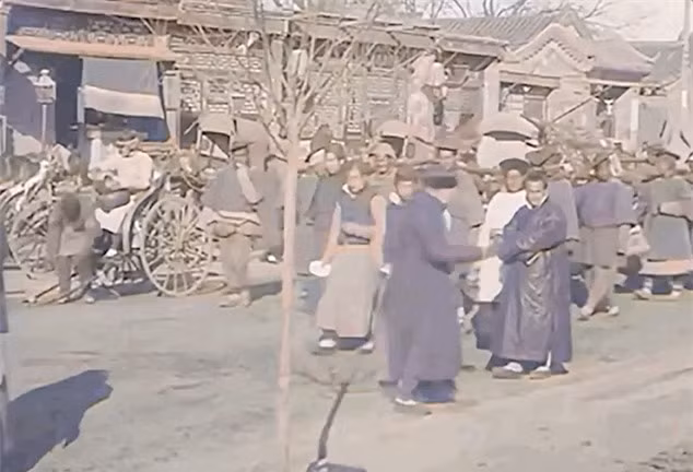 Dùng AI phục dựng cuộc sống dân Bắc Kinh thời nhà Thanh ảnh 3