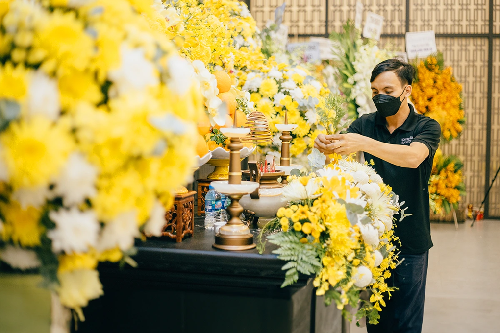 Nghe nua dem phai bat day, mung 1 Tet van nghe 
