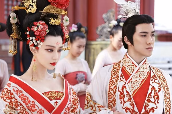 Trung Quoc: Cau chuyen trom vo cua vua cha va cai ket bi dat