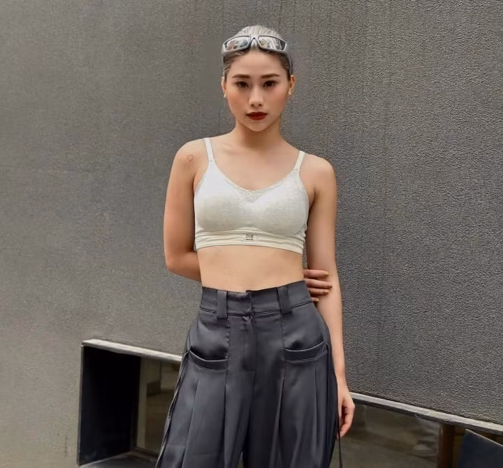 Gu thời trang của Như Phương rất cuốn hút, trẻ trung, hợp với thế hệ Gen Z hiện nay.