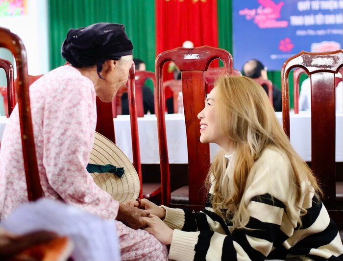 My Tam ve que lam tu thien dip Tet, phat bieu 'ca khia' ba me-Hinh-2