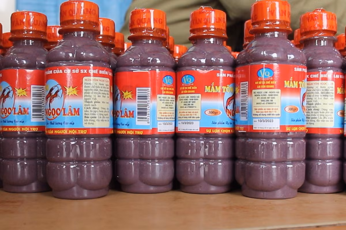 Nong dan Nam Dinh thu hon 1 ty nho lam nuoc mam, mam tom-Hinh-4