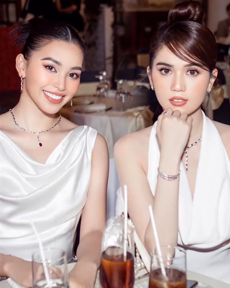 Ngoc Trinh dung 1 minh khong ai bang, chup cung hoa hau la lep ve-Hinh-11