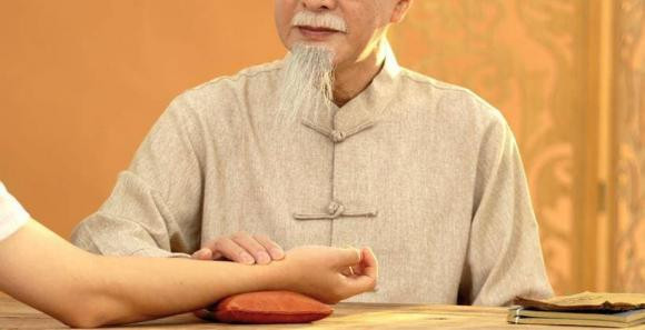 'Ngua nhin bon mong, nguoi nhin bon mat', to tien day cach nhin nguoi-Hinh-6